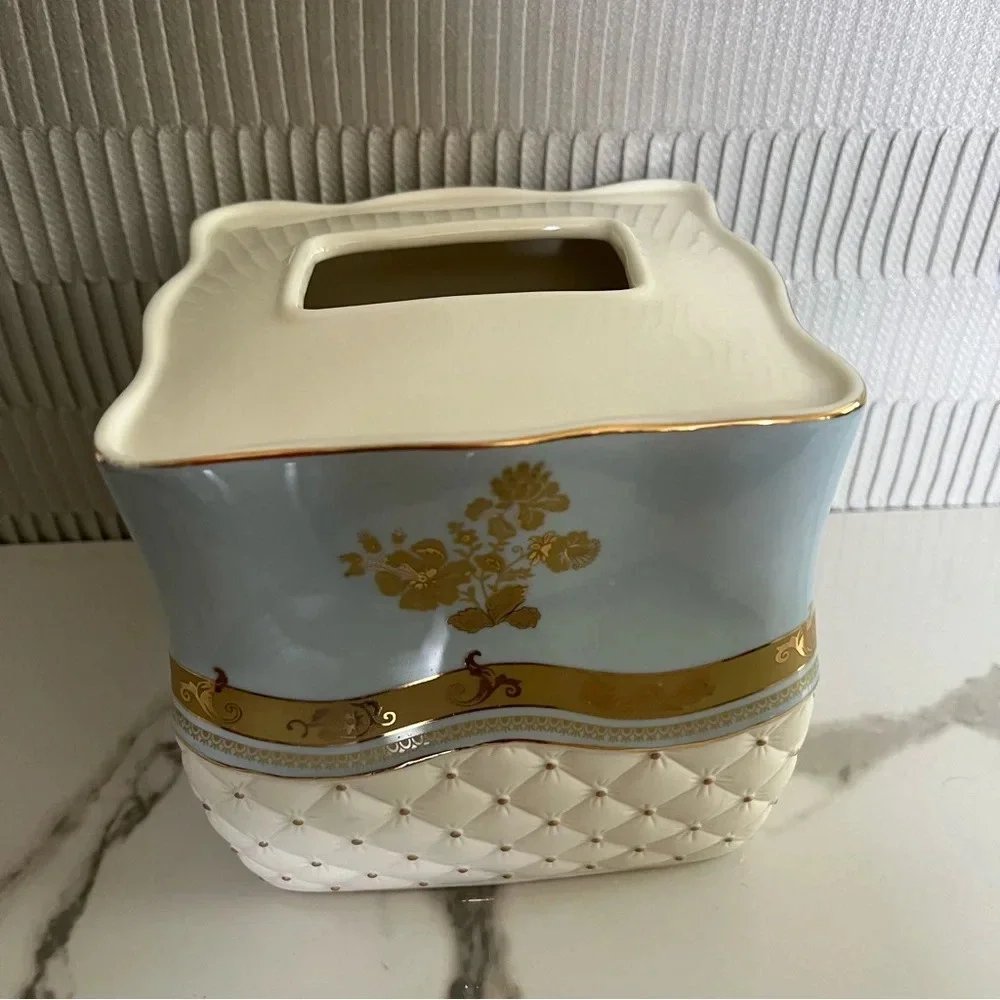 Croscill Napoleon Ceramic Bathroom Tissue Box Cover Blue & Cream Gold Accents